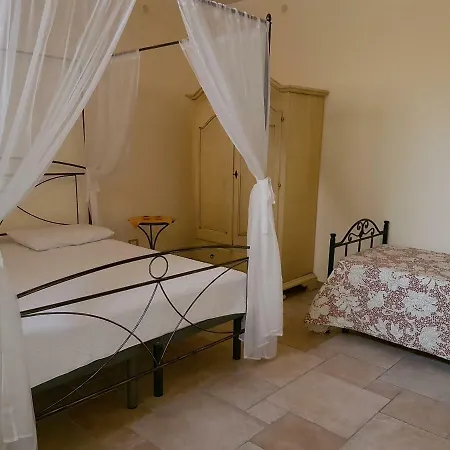 Verardo Couette-café Specchia