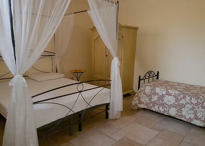 Verardo Oda ve Kahvaltı Specchia