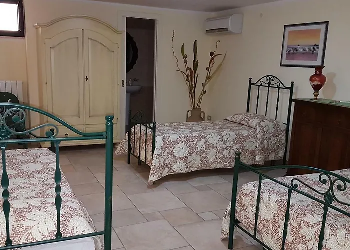 Verardo Oda ve Kahvaltı Specchia